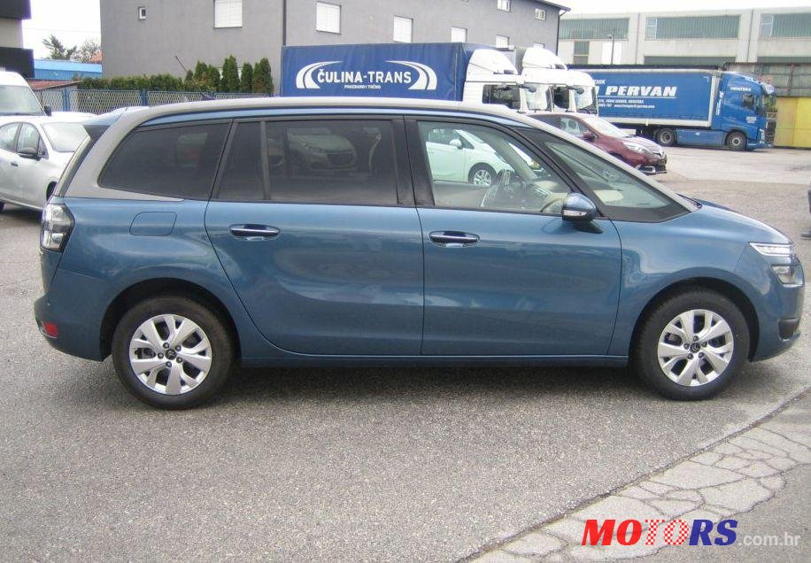 2015' Citroen C4 Grand Picasso photo #1