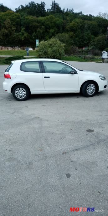 2010' Volkswagen Golf 6 1,6 Tdi photo #4