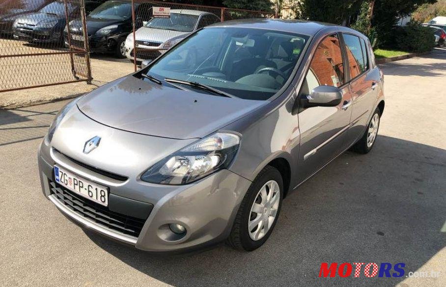 2011' Renault Clio 1,5 Dci photo #1