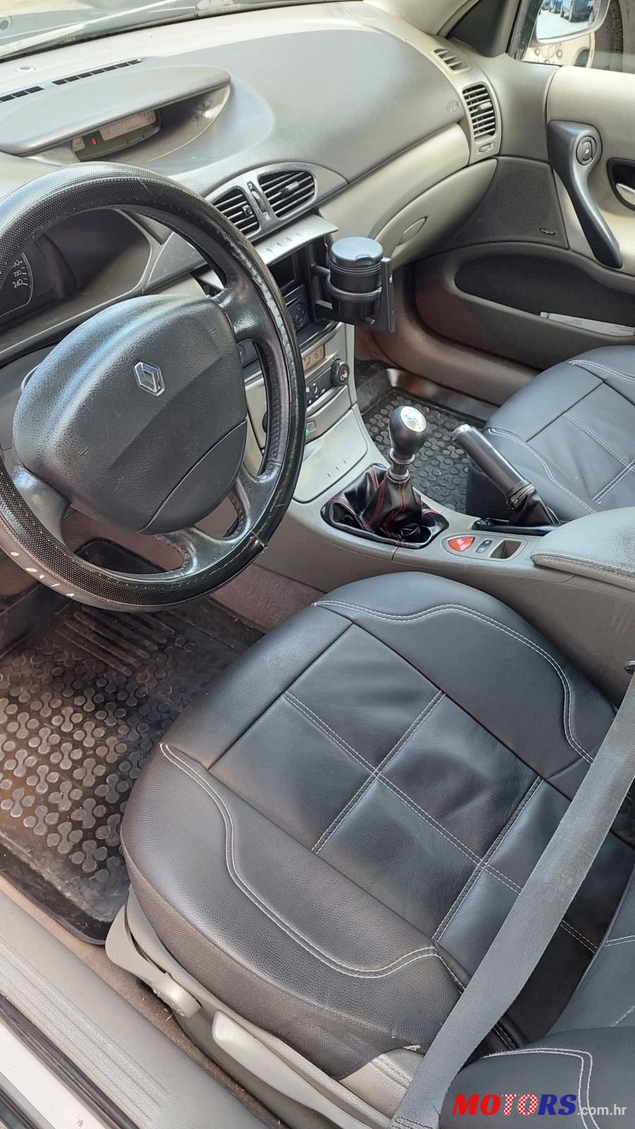 2003' Renault Laguna 1,9 Dci photo #4