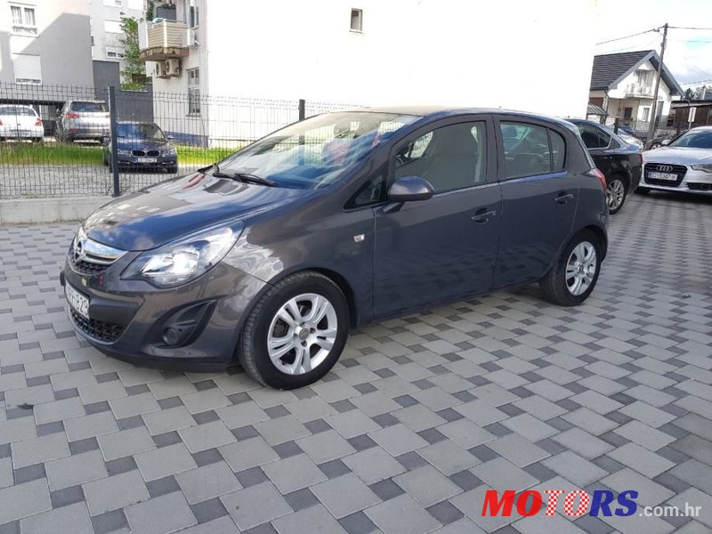 2015' Opel Corsa photo #1