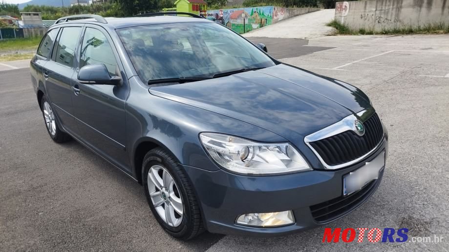 2012' Skoda Octavia Combi photo #1