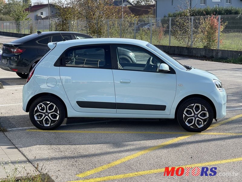 2022' Renault Twingo Z.E. photo #4