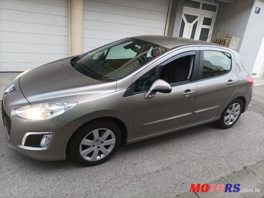 2012' Peugeot 308 1,6 E-Hdi photo #3