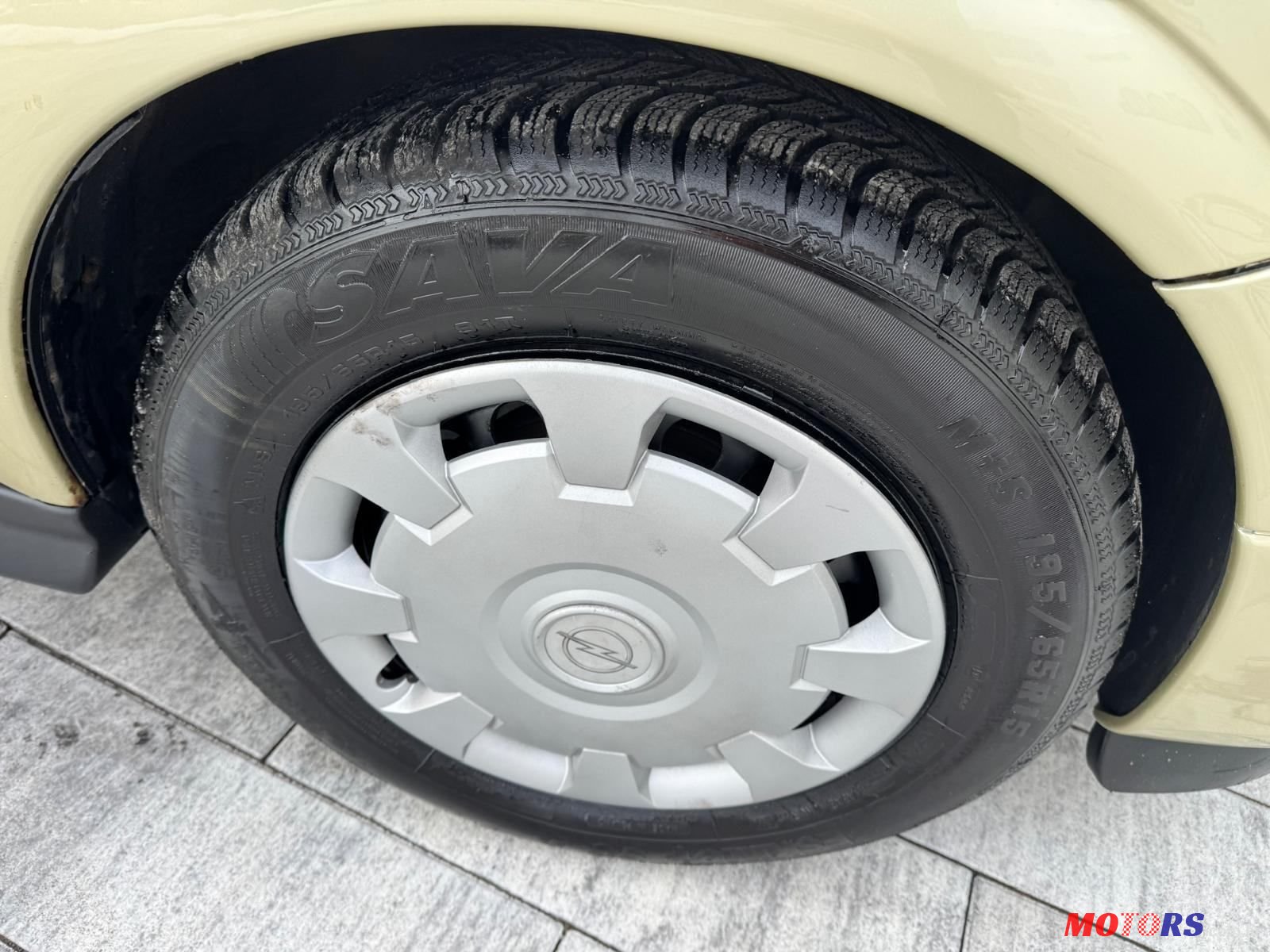 2005' Opel Astra 1,7 Cdti photo #2