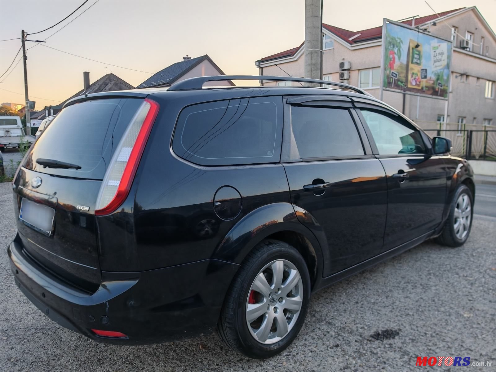 2009' Ford Focus Karavan photo #3