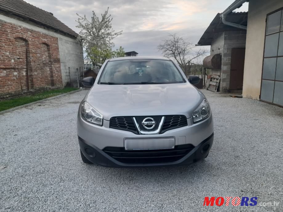 2011' Nissan Qashqai photo #1