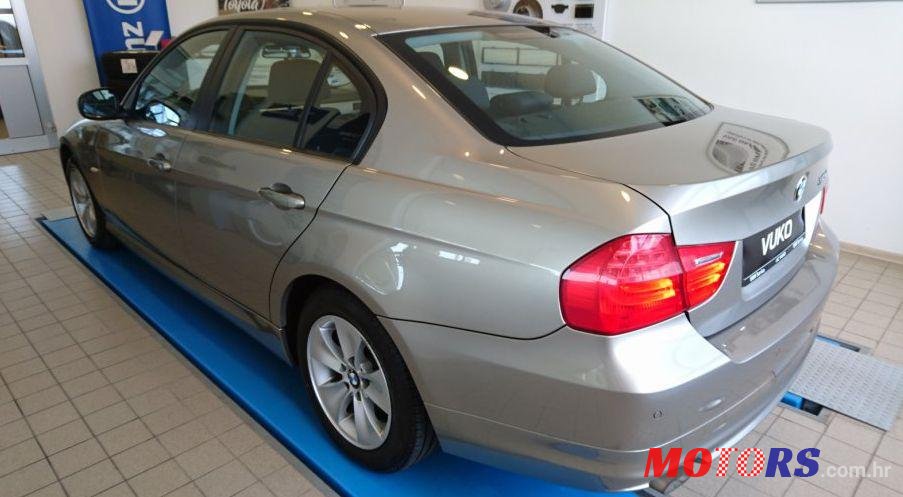 2010' BMW Serija 3 318D photo #1