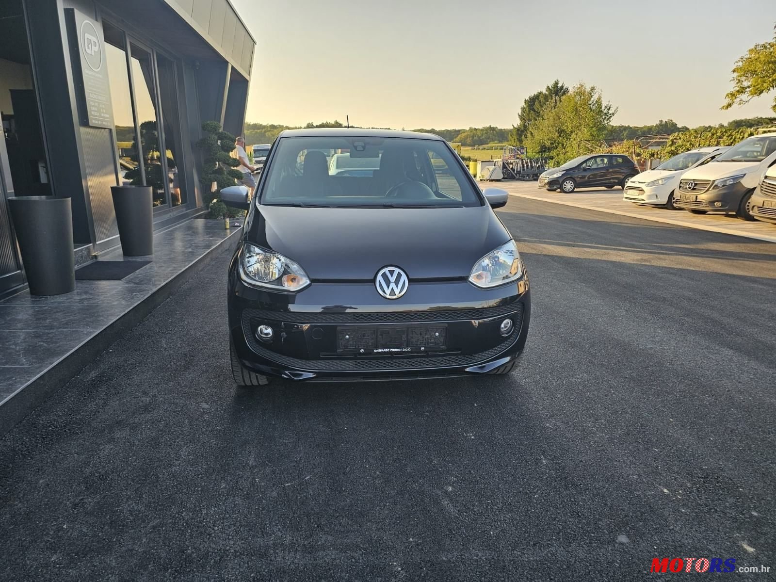 2015' Volkswagen Up! 1,0 Up! photo #6