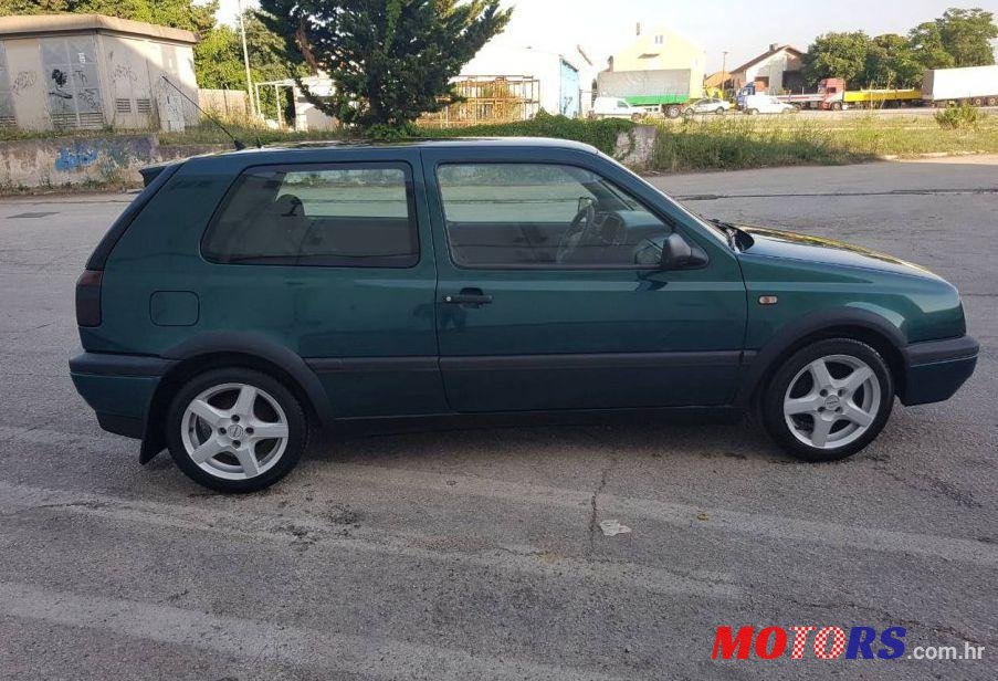 1996' Volkswagen Golf III D photo #1