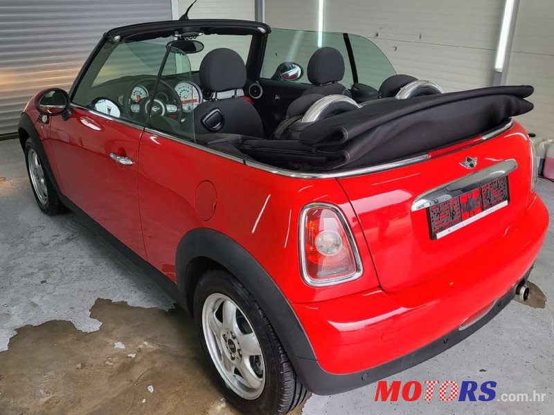 2009' MINI Cabrio Cooper photo #3