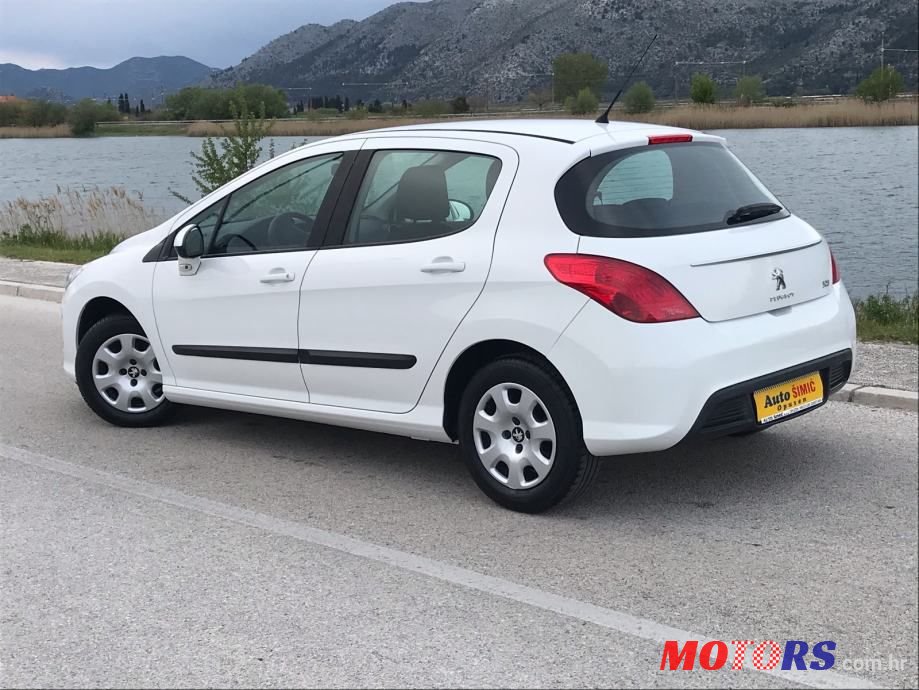 2015' Peugeot 308 1,6 Hdi photo #2