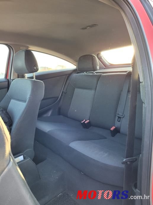 2006' Opel Astra 1,3 Cdti photo #2