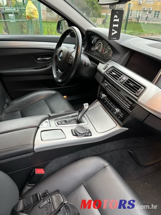 2015' BMW Serija 5 530D photo #6