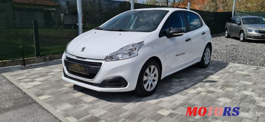 2015' Peugeot 208 1,6 Bluehdi photo #1