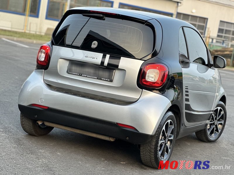 2015' Smart Fortwo 0.9 Turbo Limited photo #3