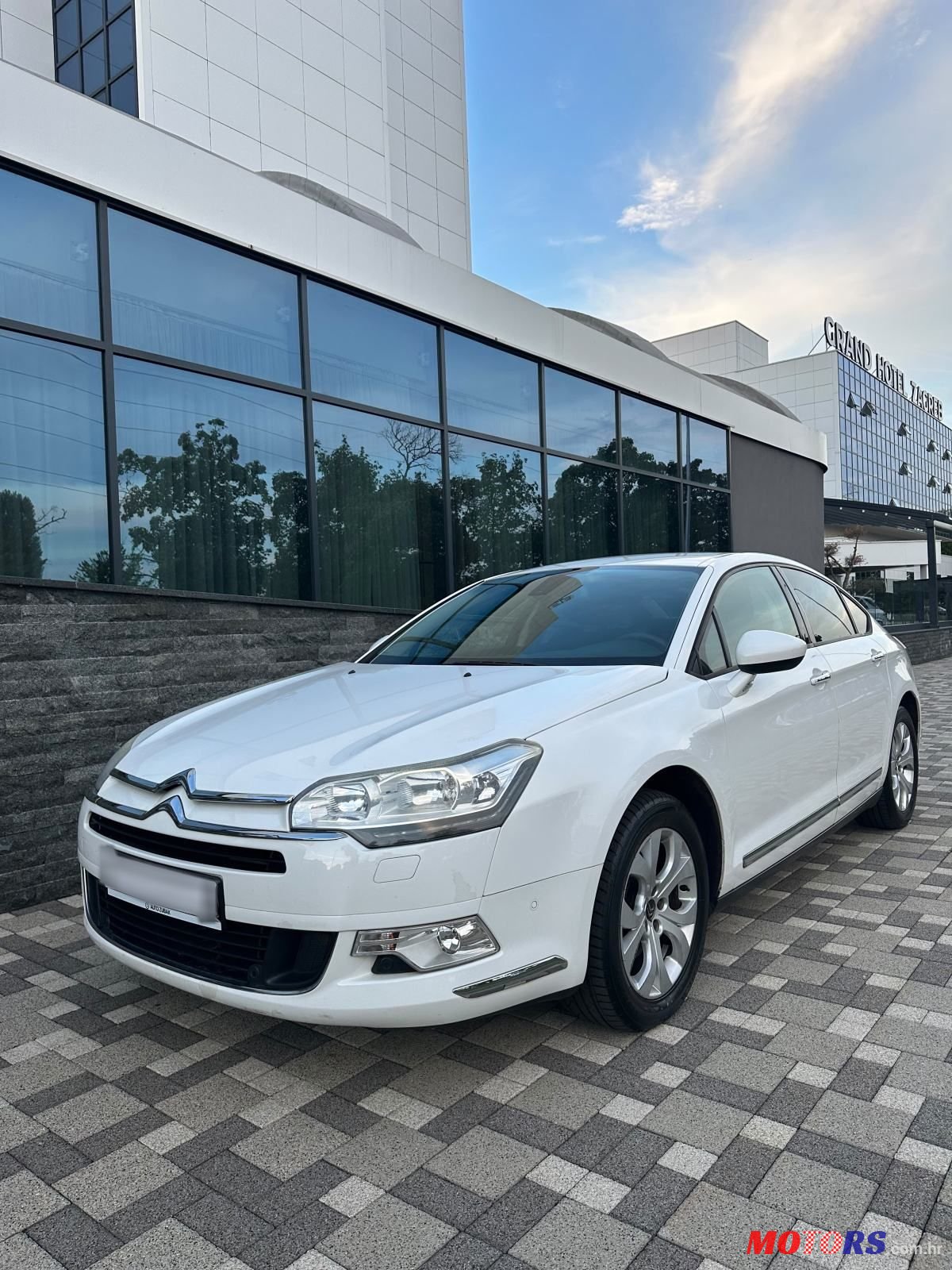 2013' Citroen C5 1,6 Hdi photo #2