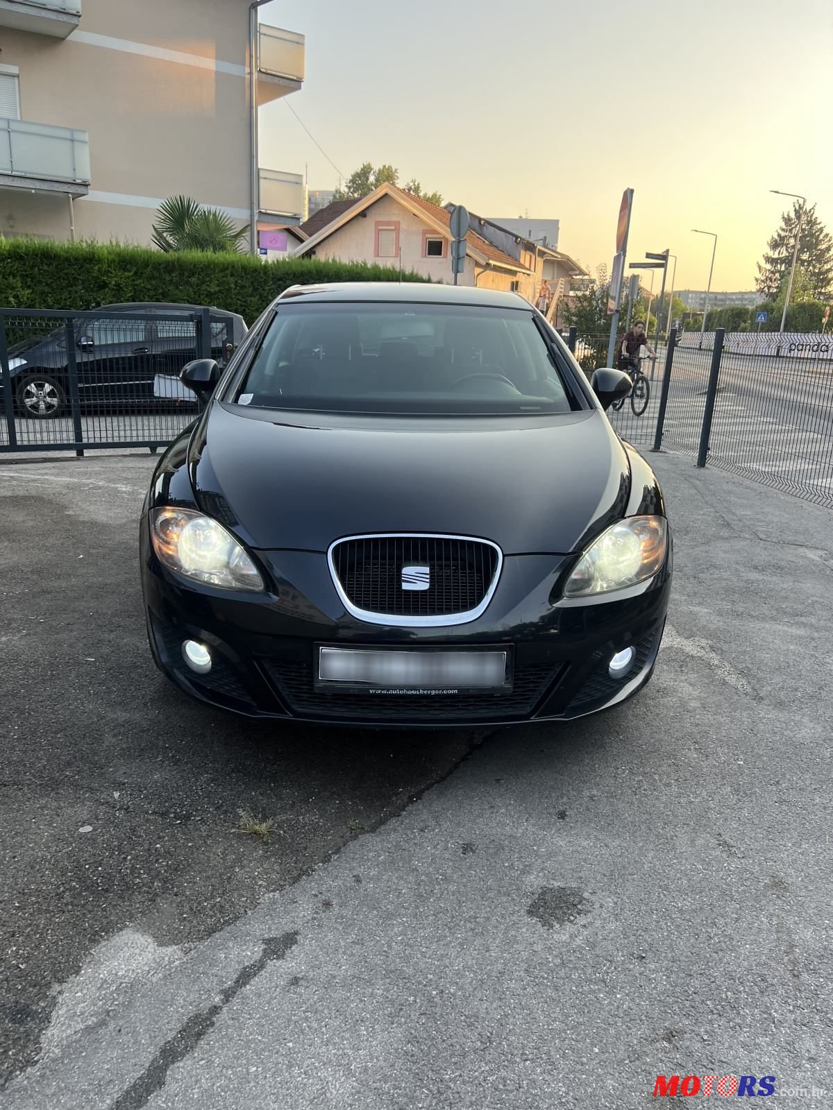 2011' SEAT Leon 1,6 Tdi photo #1