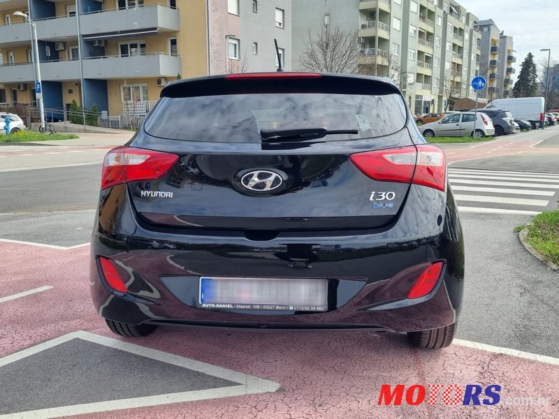 2014' Hyundai i30 1,6 Crdi photo #2