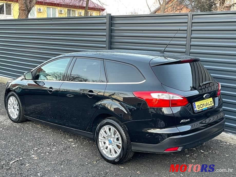 2011' Ford Focus Karavan photo #6