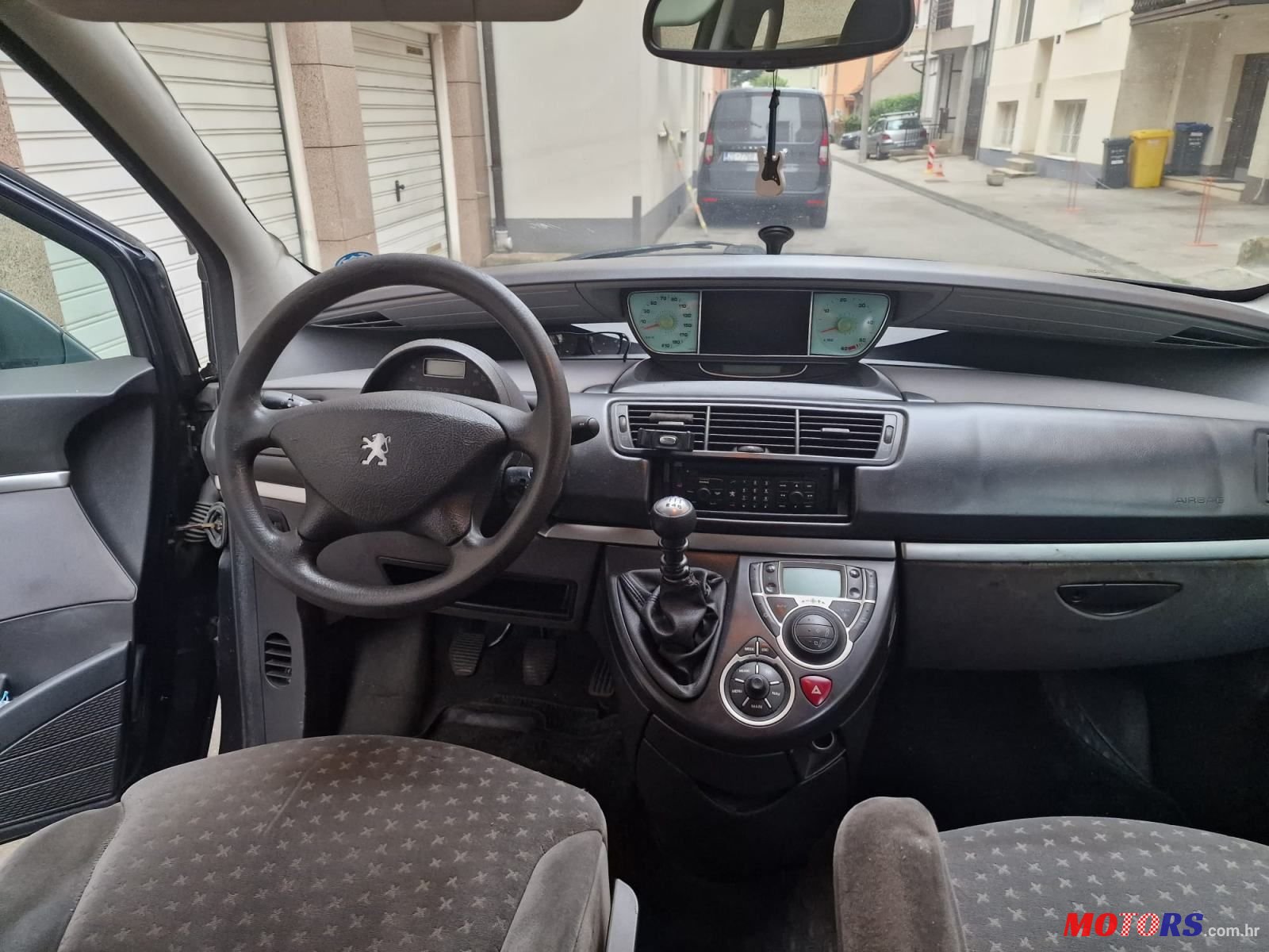 2004' Peugeot 807 St 2,2 Hdi photo #4