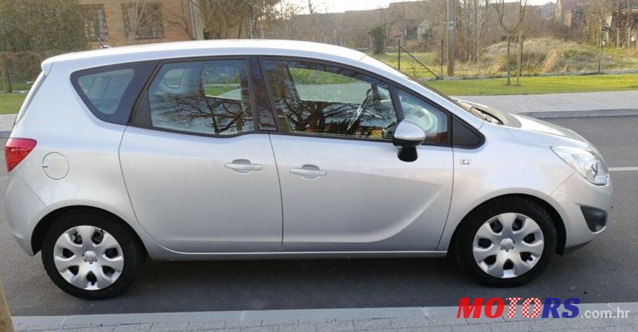 2010' Opel Meriva 1,3 Cdti photo #1