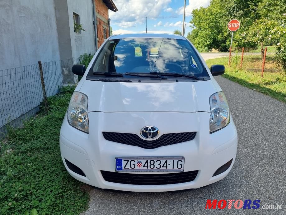 2010' Toyota Yaris 1,0 Vvt-I photo #2