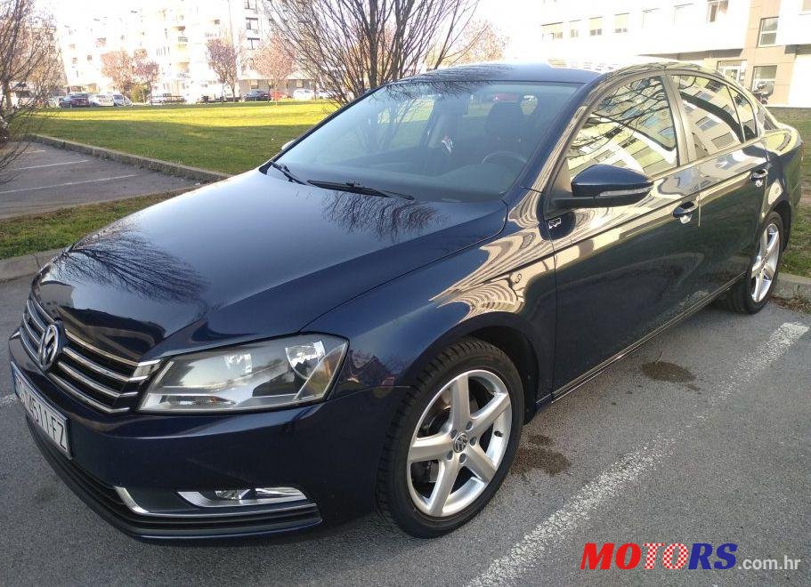 2009' Volkswagen Passat 1,6 Tdi Bmt photo #3
