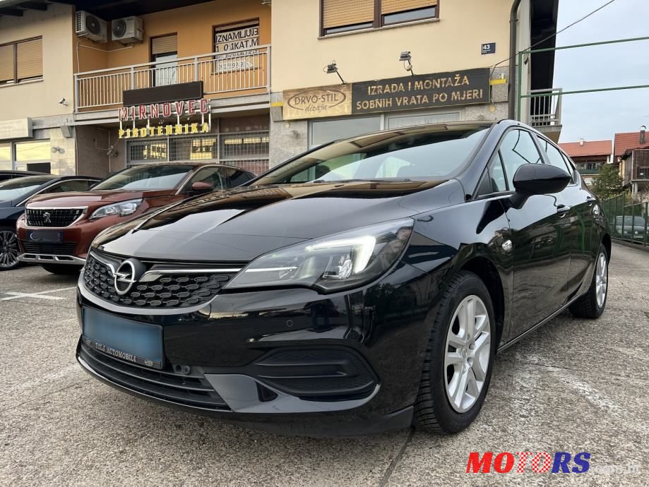 2020' Opel Astra 1,5 D photo #2