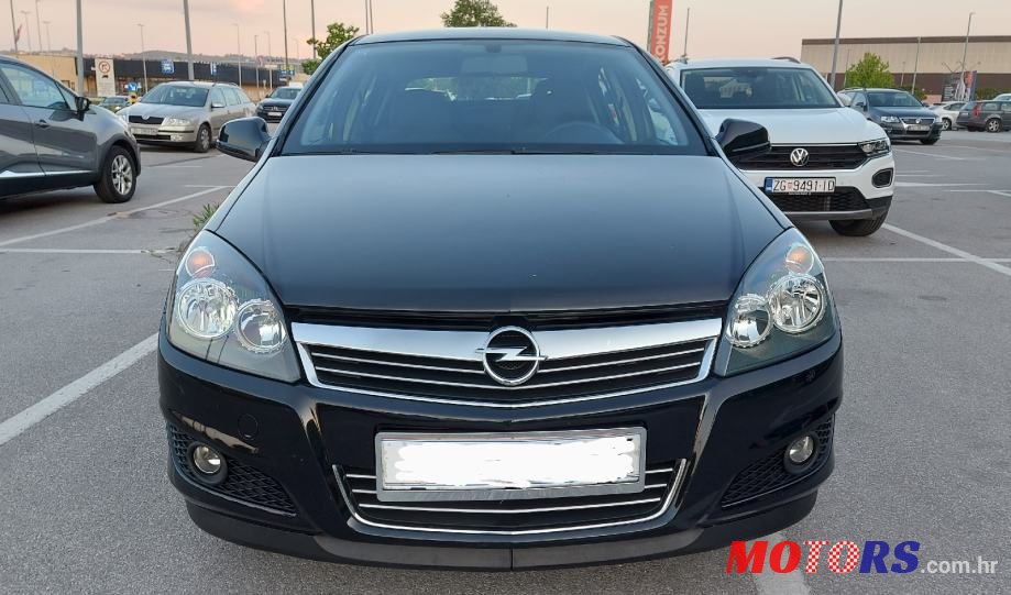 2010' Opel Astra 1,4 16V photo #2