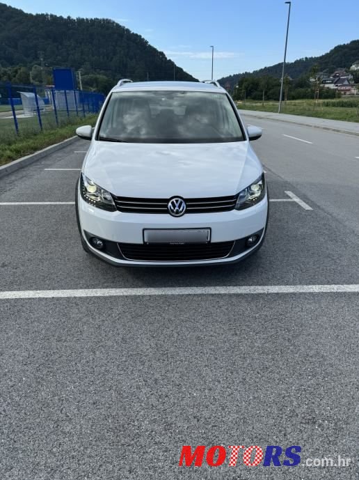 2011' Volkswagen Touran 2,0 Tdi photo #2