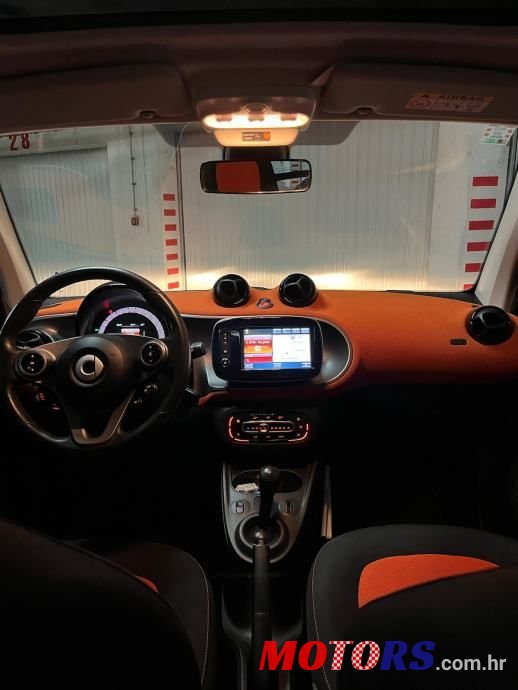 2016' Smart Fortwo photo #5