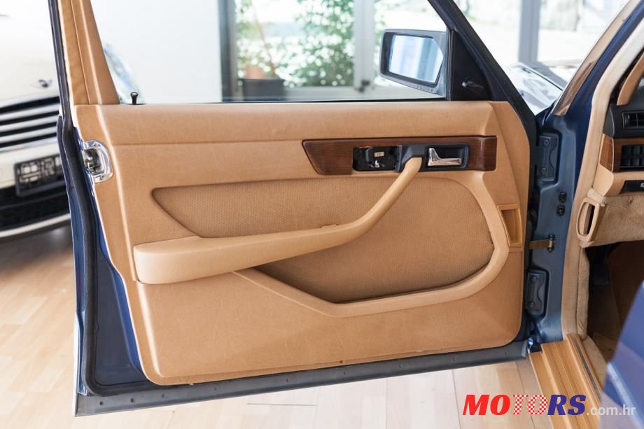 1982' Mercedes-Benz S Klasa photo #3