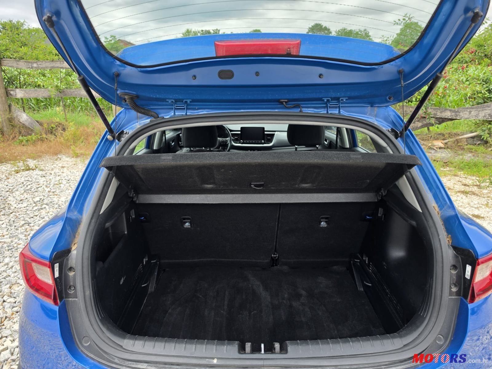 2022' Kia Stonic 1.2 photo #1