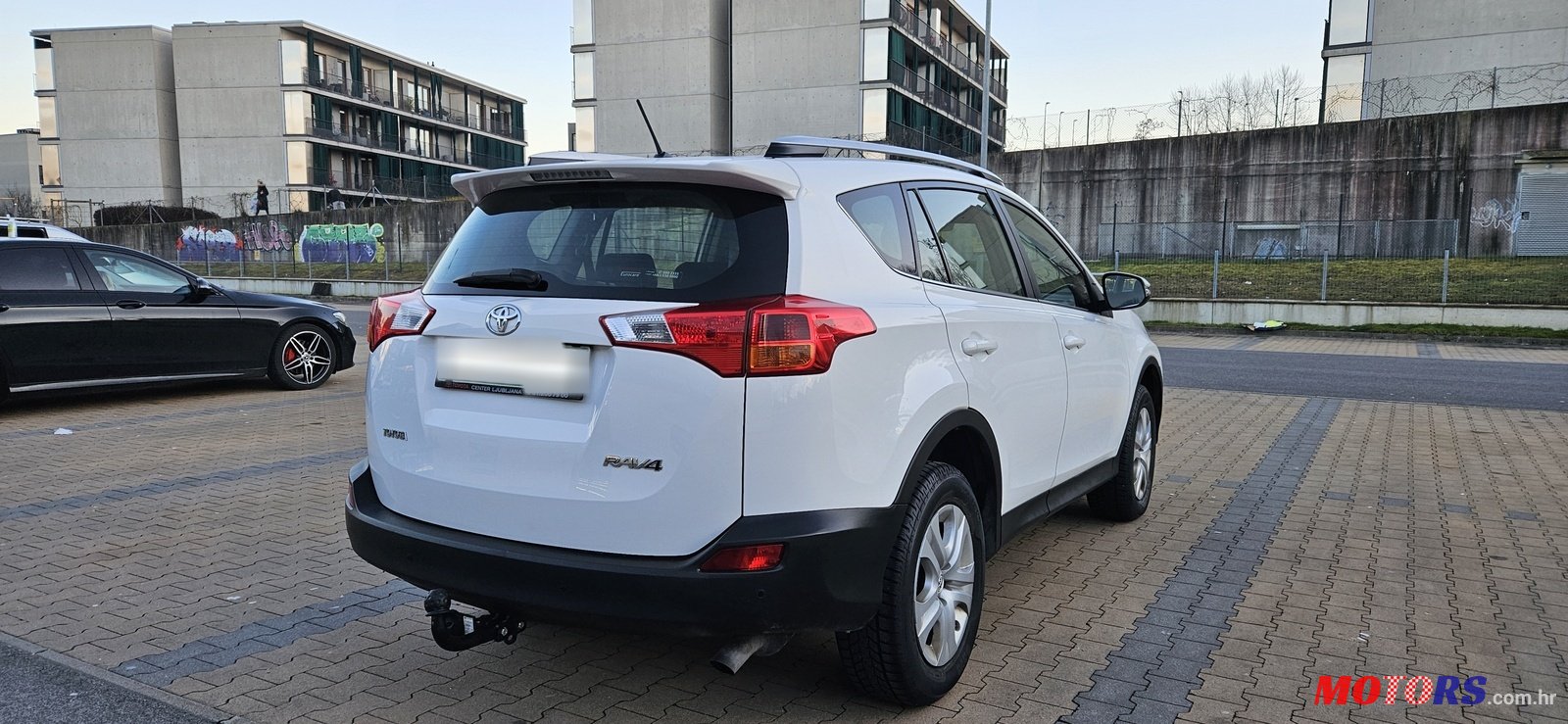 2014' Toyota RAV4 photo #5