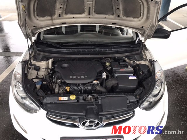 2013' Hyundai Elantra 1.6MPI photo #7