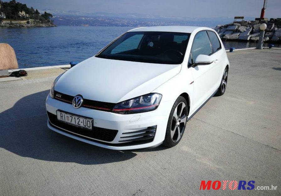 2013' Volkswagen Golf VII Gti 2.0 photo #1