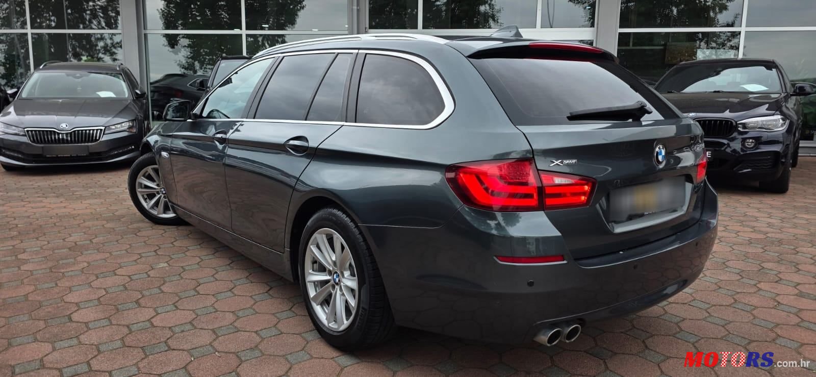 2013' BMW Serija 5 Touring 525Xd photo #5