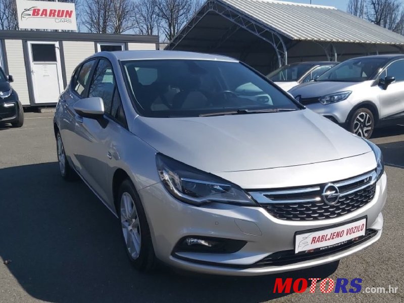 2018' Opel Astra 1.6 Cdti photo #1