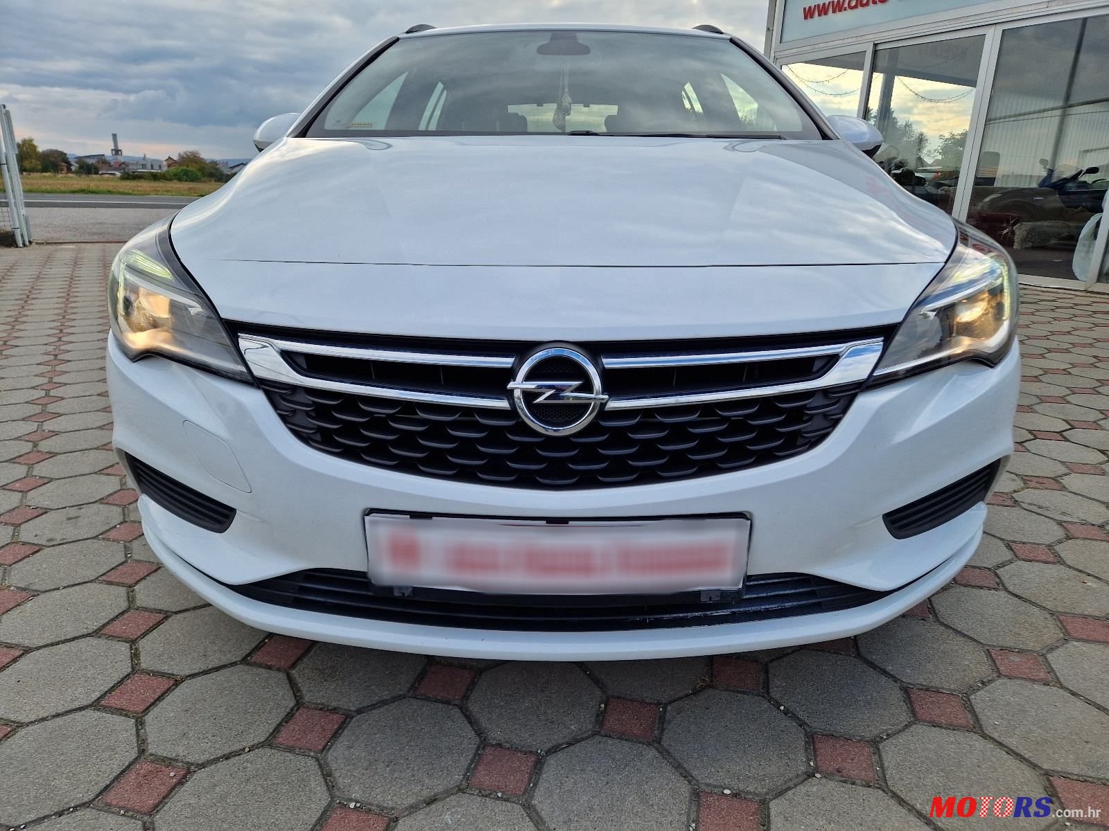 2018' Opel Astra Karavan photo #1