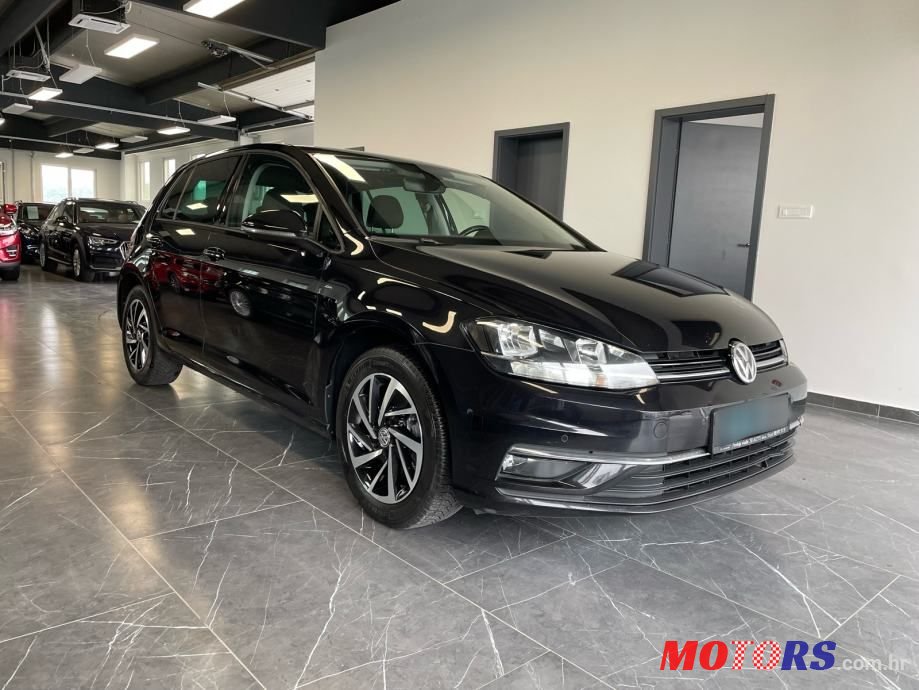 2018' Volkswagen Golf 7 1,4 Tsi Bmt photo #1