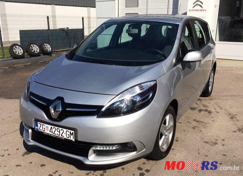 2014' Renault Grand Scenic Dci photo #2