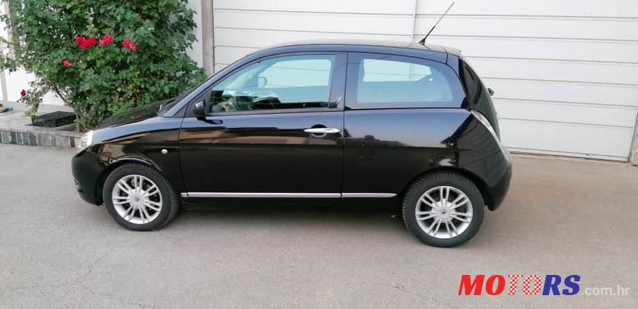 2007' Lancia Y photo #1