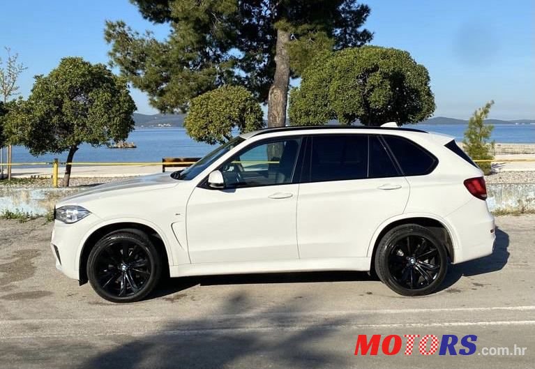 2015' BMW X5 Xdrive30D photo #2