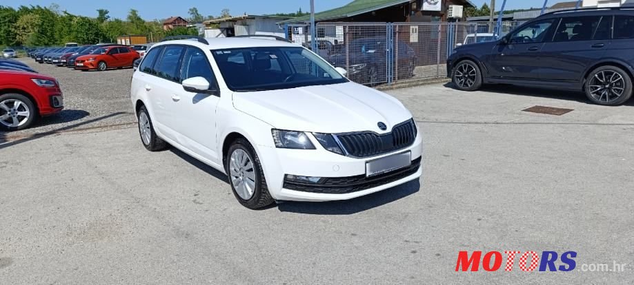 2018' Skoda Octavia Combi photo #3
