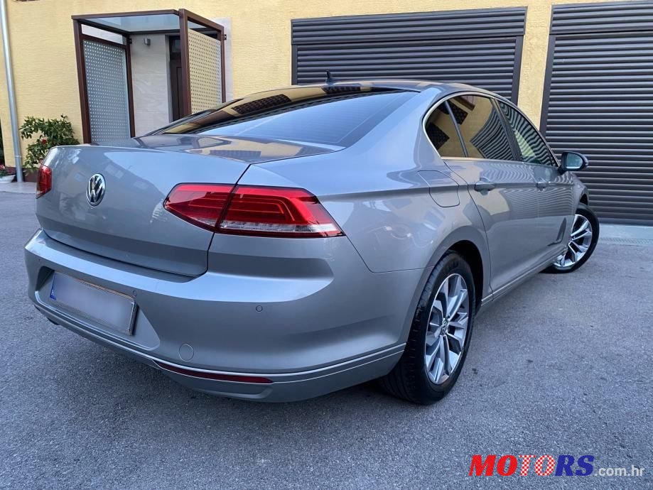 2015' Volkswagen Passat Tdi photo #4