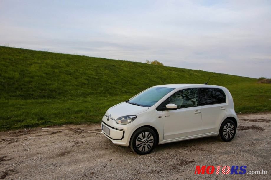 2015' Volkswagen Up! E-Up! photo #2
