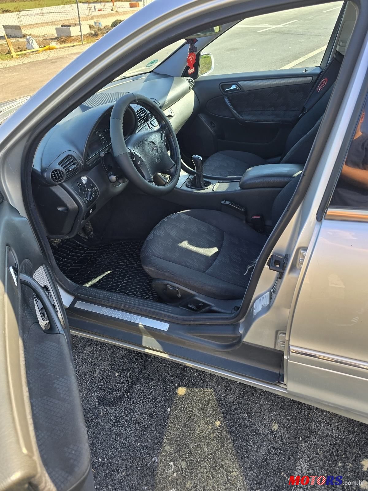 2000' Mercedes-Benz C-Klasa 220 photo #4