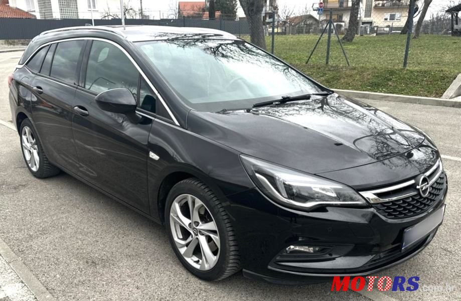 2017' Opel Astra 1.6 Cdti photo #3