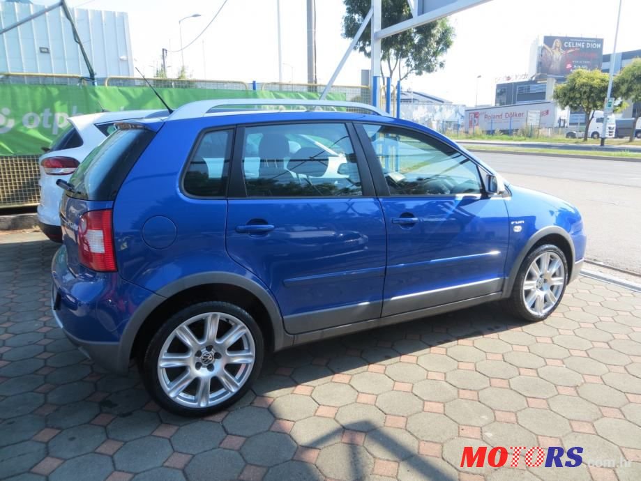 2005' Volkswagen Polo photo #4